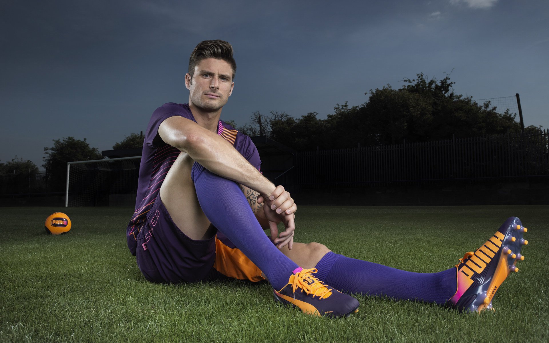 STARRYSKY SPORTS-切尔西团队配合默契，整体表现出色，切尔西合影