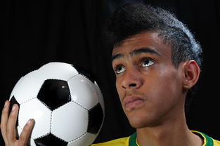 星空体育登录入口-凯尔特人防守端改进显著，保持领先优势，凯尔特人控球后卫是谁